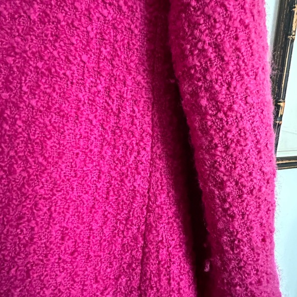 100% Wool Coat by Doncaster Collection - Picture 8 of 12